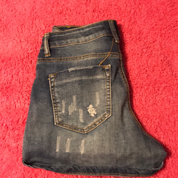 Womens denim shorts - Picture 2 of 2